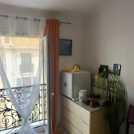 Private Near The Port Old Town 홈스테이 니스