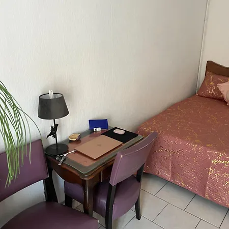 Private Near The Port Old Town 홈스테이